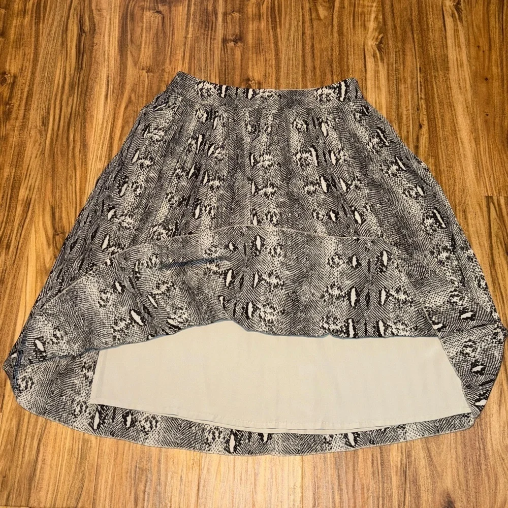 J Crew womens 12 large skirt midi Black cream snake print pleat business casual